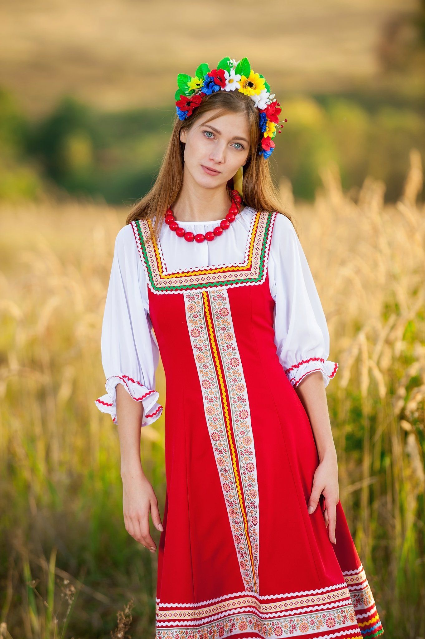 Women in Slavic costumes in Beijing — step in, relax, and chat live