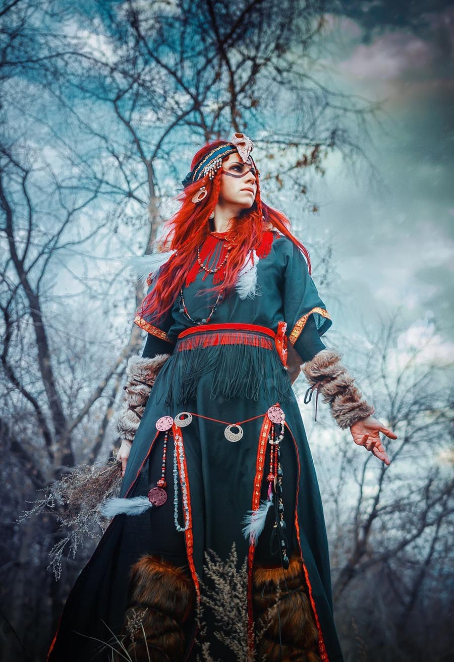 Take a pause and enjoy Girls in Slavic costumes — streaming from Beijing